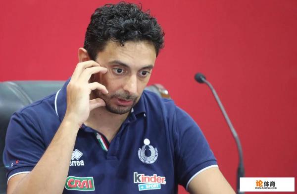 意大利女排三连败,塞拉受伤球队备受打击,马赞蒂练兵还是找虐? 意大利女排三连败,塞拉受伤球队备受打击,马赞蒂练兵还是找虐?