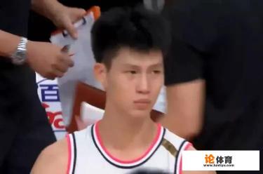 杜锋轮休三后卫赵锦洋9次失误，这位广东后卫还有培养价值吗？