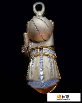 自带天命属性!状元锡安获赠定制版“灭霸”篮球项链,他会成为改变NBA格局的人么? 自带天命属性!状元锡安获赠定制版“灭霸”篮球项链,他会成为改变NBA格局的人么?