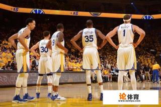 10月3日湖人111-113负于掘金,麦基19分钟砍15分5帽,他表现如何你怎么看? 10月3日湖人111-113负于掘金,麦基19分钟砍15分5帽,他表现如何你怎么看?