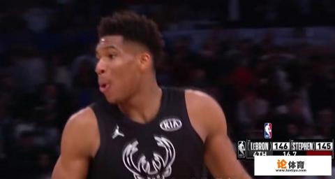 NBA全明星正赛詹姆斯+杜兰特围堵库里经典一刻，洛瑞和字母哥表情是被吓到了吗？