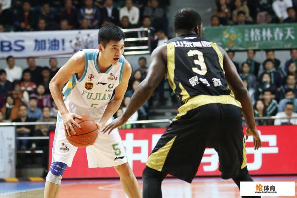 现身野球场捞金，被CBA永久禁赛的外援劳森出场费有多少？