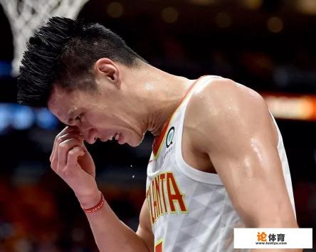 勇士128-111老鹰,库里面对两人包夹神奇跪地打成3+1,林书豪为什么看起来脸色不太好? 勇士128-111老鹰,库里面对两人包夹神奇跪地打成3+1,林书豪为什么看起来脸色不太好?