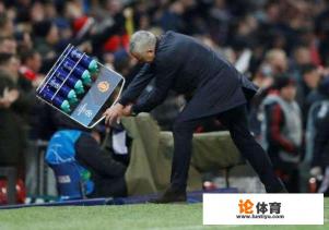 英超重启了，聊聊狂人；鸟叔是不是主教练当中罚出场，次数最多的？