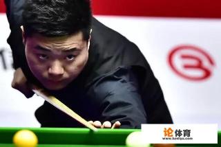 台球台布为什么一面有绒毛而一面没有？绒毛对打好球有什么作用？