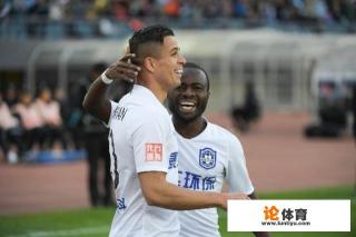 阿奇姆彭、费尔南多,斯蒂夫,像这样物美价廉的速度高效外援,会是未来中超引援的方向吗? 阿奇姆彭、费尔南多,斯蒂夫,像这样物美价廉的速度高效外援,会是未来中超引援的方向吗?