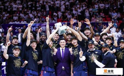 CBA常规赛MVP出炉,你觉得周琦输给阿联的原因是什么? CBA常规赛MVP出炉,你觉得周琦输给阿联的原因是什么?