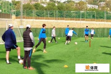 新赛季中超将以分组的形式进行,大连人队有进入争冠组的可能吗? 新赛季中超将以分组的形式进行,大连人队有进入争冠组的可能吗?