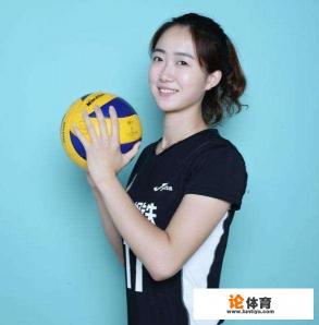 王辰玥跟中国女排实力老将颜妮的风格相像吗?你怎么看? 王辰玥跟中国女排实力老将颜妮的风格相像吗?你怎么看?