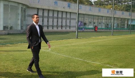 如何评价广州富力新帅范布隆克霍斯特在中超的执教前景? 如何评价广州富力新帅范布隆克霍斯特在中超的执教前景?