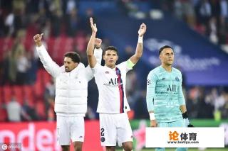 库尔图瓦当选西甲1月最佳球员，3场2次0封、丢1球，“裤袜”vs纳瓦斯，谁更强？