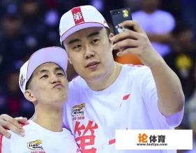 福建晋级8强，王哲林获30万奖金，那辽宁夺冠，郭艾伦能拿100万奖金吗？