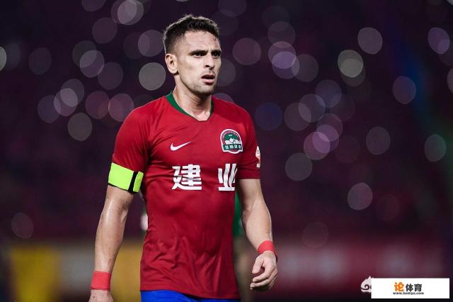 中超球员高强跑top8:里皮国家队仅王刚上榜,伊沃排名第一,对此你怎么看? 中超球员高强跑top8:里皮国家队仅王刚上榜,伊沃排名第一,对此你怎么看?