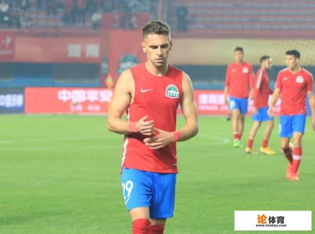 中超球员高强跑top8:里皮国家队仅王刚上榜,伊沃排名第一,对此你怎么看? 中超球员高强跑top8:里皮国家队仅王刚上榜,伊沃排名第一,对此你怎么看?
