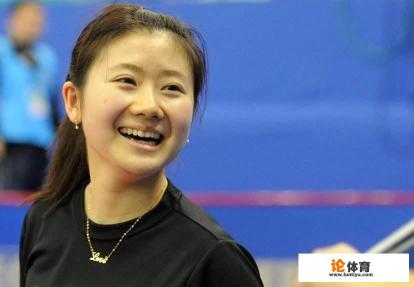 日本乒乓球前一姐福原爱，和现任一姐石川佳纯，谁更漂亮？为何两人在中国人气这么高？